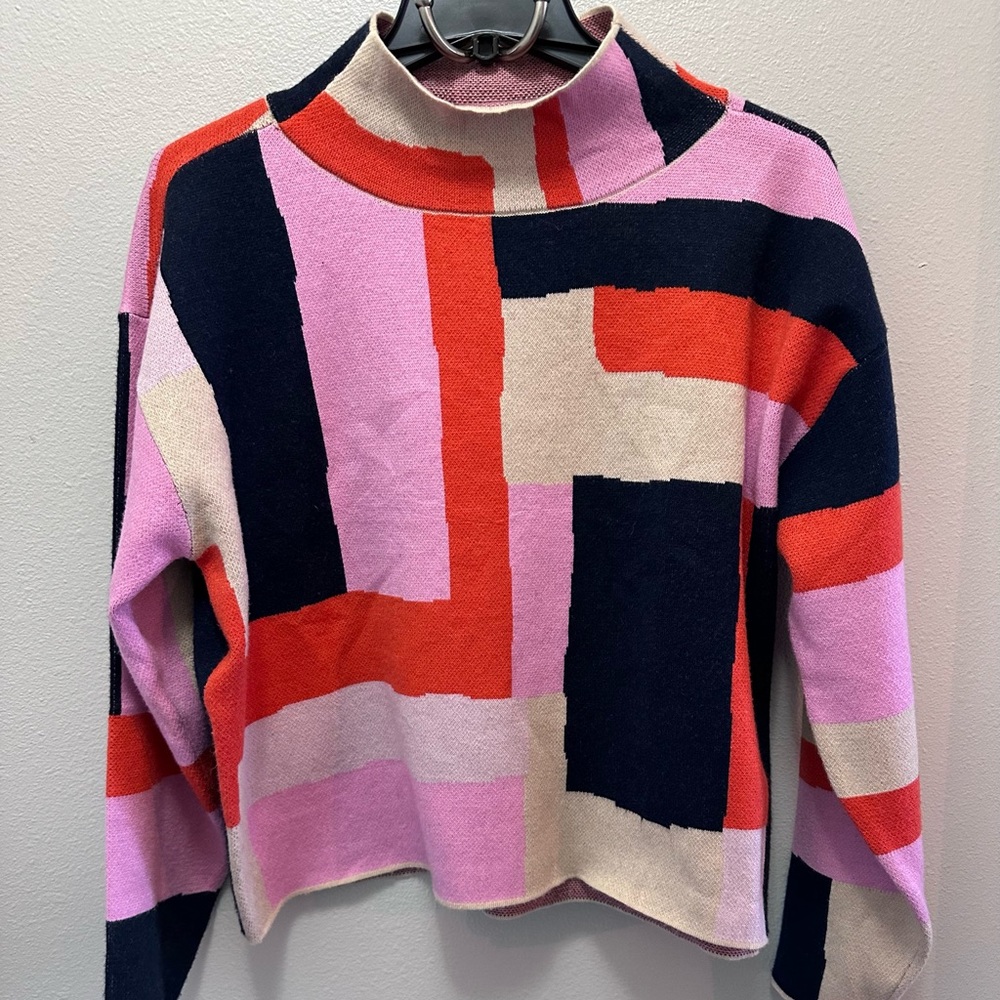 Anthropologie Maeve The Cary’s Pink and Navy color block Sweater. Small. Guc